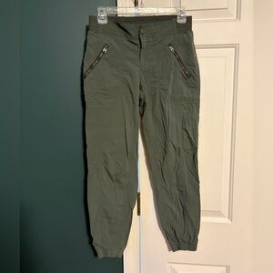 Athleta Womens Olive Cargo Pants